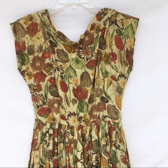 1940s/1950s Genuine Vintage Swing Dress - Picture 2 of 15